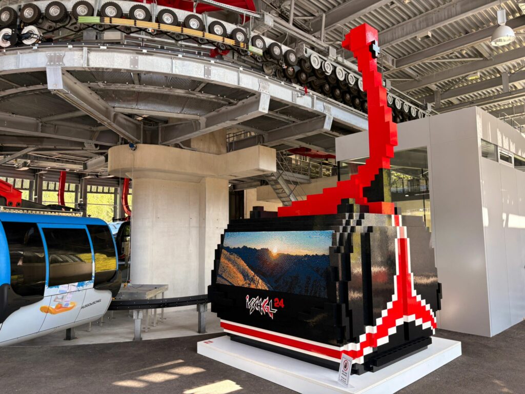 LEGO-Weltrekord-Gondel-3S-Bahn-1.jpg