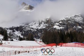 Zimowe Igrzyska Cortina 2026                           Alpejski sen między Tofanami w Dolomitach a Austria House w Jägerhaus. SUPER G KOBIET
